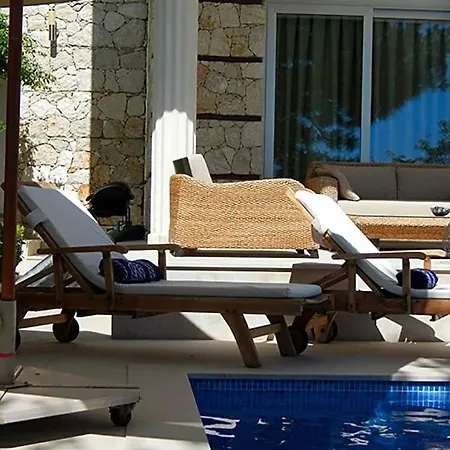 Islamlar Sleeps 10 Pool Air Con Wifi *